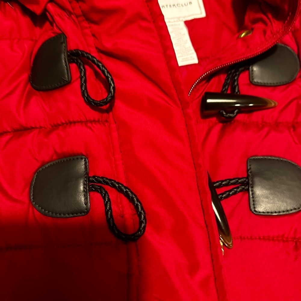 Vest Women’s Red Charter Club vest Faux Fur size small Great condition! Warm! - Picture 7 of 9
